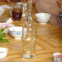 Tin tức Việt Nam - HN: Phó chủ tịch xã say rượu, đuổi phóng viên