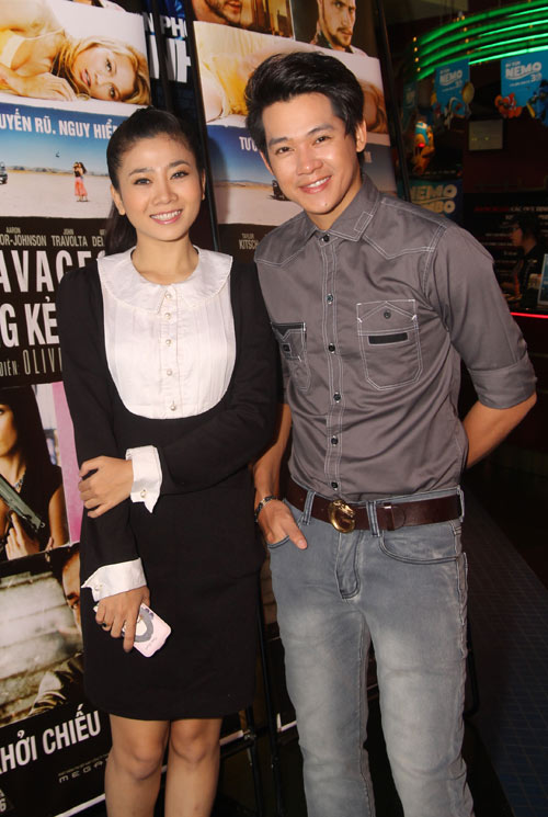 Vương Thu Phương rạng rỡ đi xem phim - 7