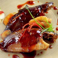 Ẩm thực - Bữa cơm thơm ngon với cá rô kho riềng