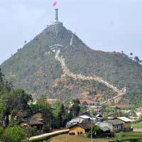 Du lịch - Độc đáo dòng Nho Quế