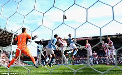 Man City: Hồn ở Bernabeu - 2