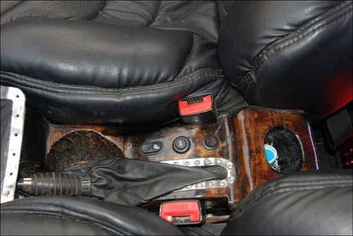 Tuyệt đỉnh nội thất ô tô từ gỗ nguyên khối - 2