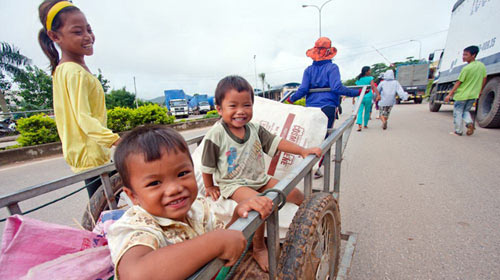 Nhọc nhằn đời nữ phu xe vùng biên - 4