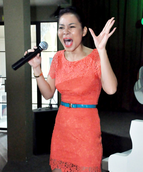 Thu Minh tiết lộ lý do ăn mặc sexy - 1