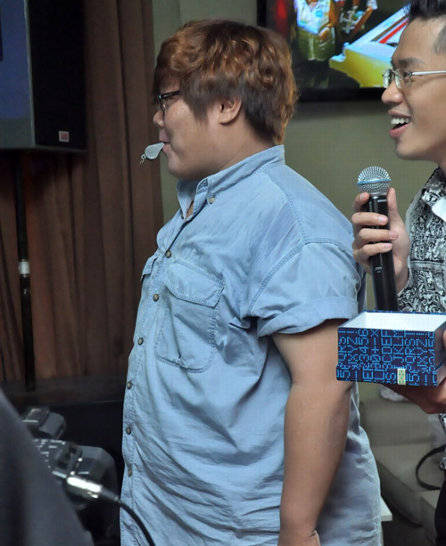 Thu Minh mừng sinh nhật cùng 14 "đứa con" - 15