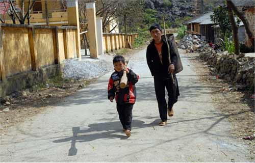 Khám phá dinh thự vua Mèo trên cao nguyên đá - 10