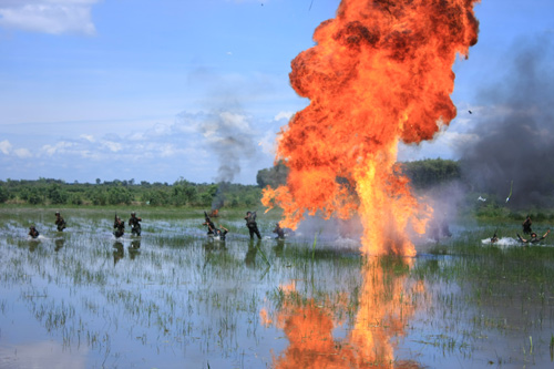 Huyền thoại 1C: Cuộc chiến khốc liệt - 1