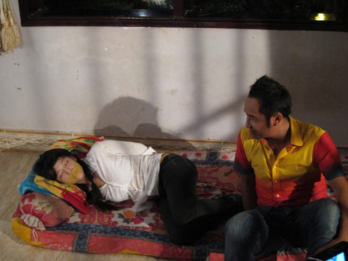 Đình Hiếu táo bạo diễn cảnh cưỡng hiếp - 4