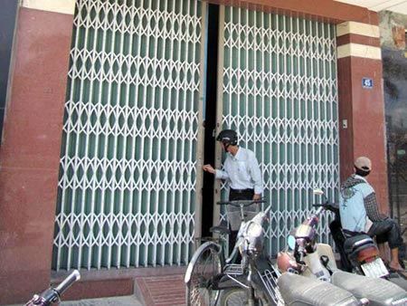 Nhập cảnh theo visa hoạt động thương mại - 2