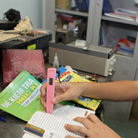 Giáo dục - du học - Băn khoăn với bút điện tử