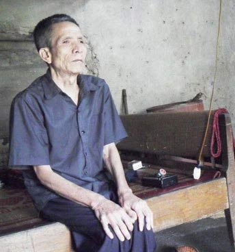 Ông lão cô độc, mù lòa 30 năm ngóng con - 2