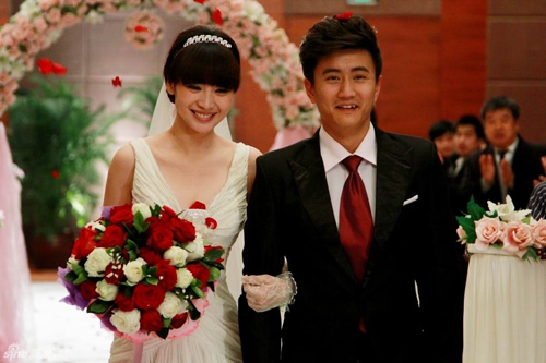 "Thót tim" vì siêu vòng 1 - 2