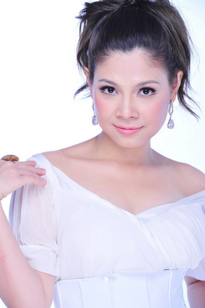 "Truy" nhan sắc sao từ chứng minh thư - 17