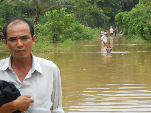 Đùng đùng động đất lúc nửa đêm - 6