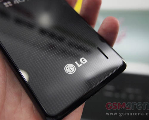 LG Optimus G: “Dế” khủng, giá “chát” - 4