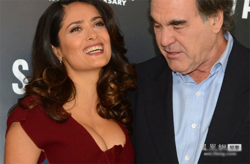 Đạo diễn "táy máy" ngực sao nữ - 5