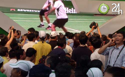 Azarenka hoảng sợ, hủy giao lưu với NHM - 4