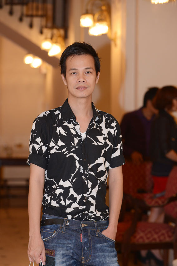 Á hậu Tú Anh sắc lẹm như "mèo hoang" - 14