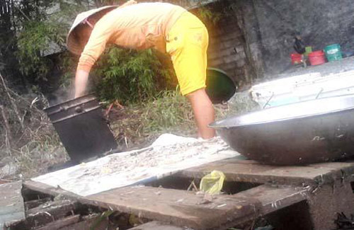 Lò mổ "siêu bẩn" mọc ngay cạnh... ủy ban xã - 5