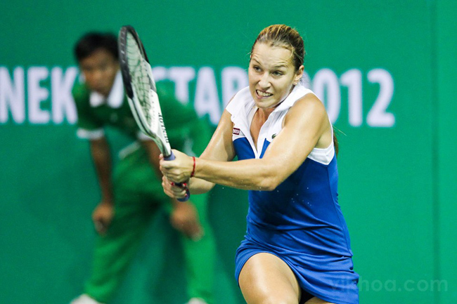 Tay vợt nữ số 13 thế giới Dominika Cibulkova có mặt ở Việt Nam sớm nhất.