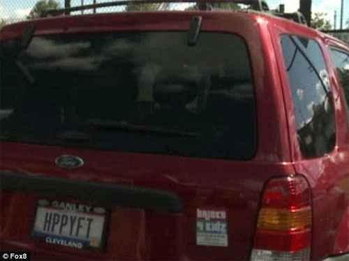 Mỹ: Cô giáo dạy toán ... bằng chân! - 3