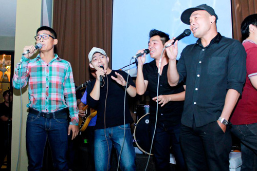 Mẹ Võ Trọng Phúc đóng MV cho con trai - 7