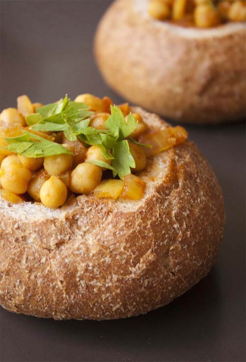 Câu chuyện thú vị về cà ri Bunny chow - 4