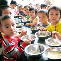 Giáo dục - du học - È cổ đóng 17 khoản thu đầu năm