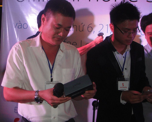 iPhone 5 bắt đầu phân phối tại Việt Nam - 1