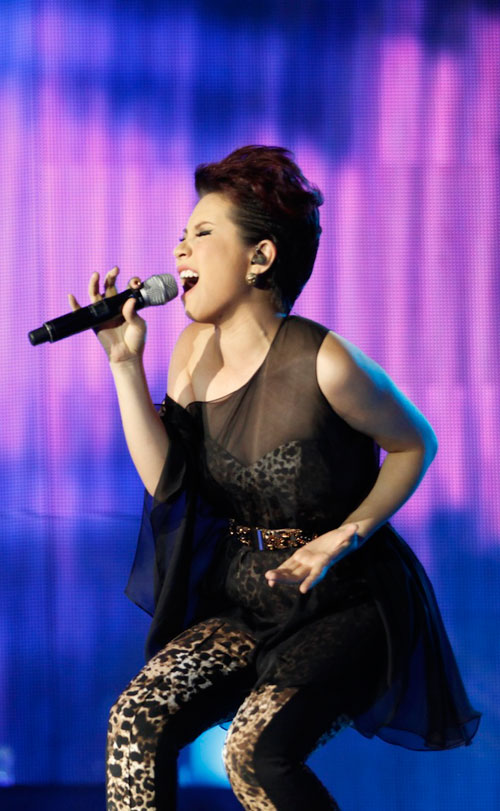 VN Idol: Bản sao giống Uyên Linh như đúc - 5