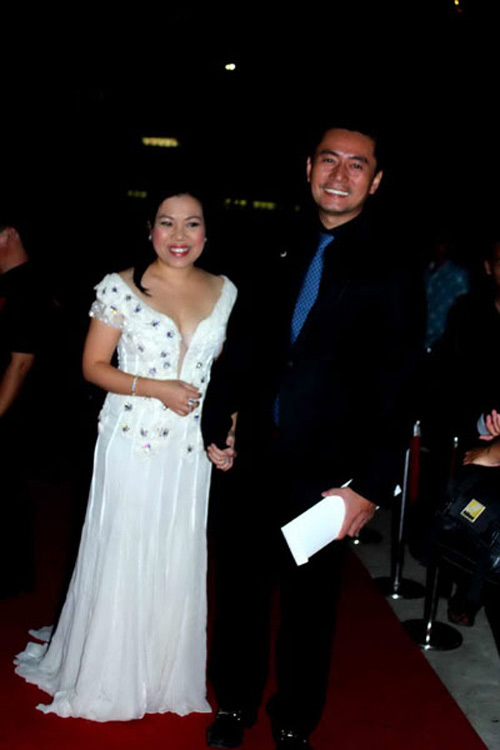 Những cặp đôi "cọc cạch" của Vbiz - 12