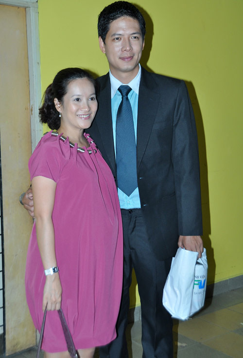 Những cặp đôi "cọc cạch" của Vbiz - 8