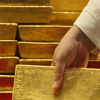 Tài chính - Bất động sản - Nghịch lý giá vàng trong nước