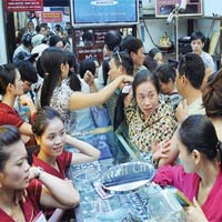 Tài chính - Bất động sản - Vàng tăng cung, tổ chức cũng tăng mua