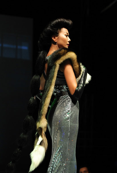 Thanh Hằng "gặp nạn" vì... lông chồn - 6