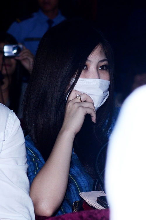 Hương Tràm bác tin đồn yêu Bùi Anh Tuấn - 2