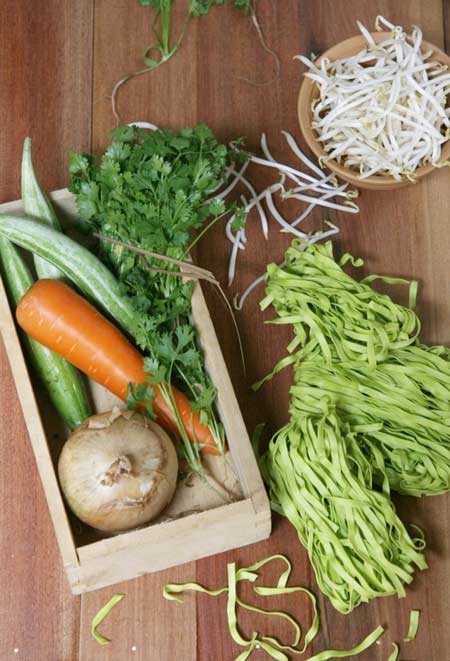 Đổi món với mì gà rau xanh - 2