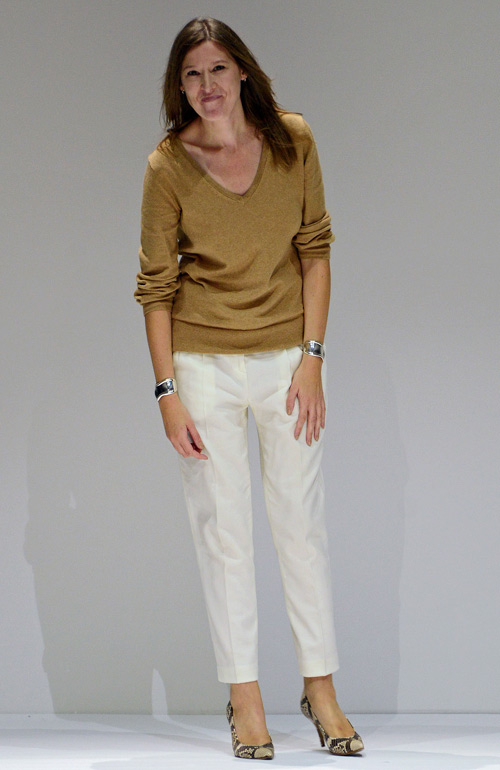 Paris FW chọn màu vàng mở màn để lấy hên - 16