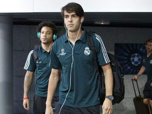 HOT: Walcott nhớ Van Persie - 3