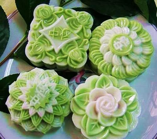 Bánh trung thu không rõ nguồn gốc tung hoành - 2