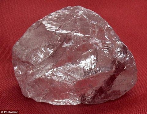 Đào được viên kim cương khổng lồ tại Nga - 1