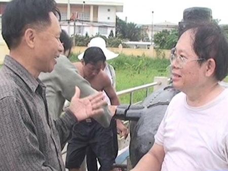 Hậu duệ cụ Phan Bội Châu chế tạo tàu ngầm - 1