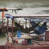 Tin tức trong ngày - Lênh đênh đời cửu vạn vùng biên