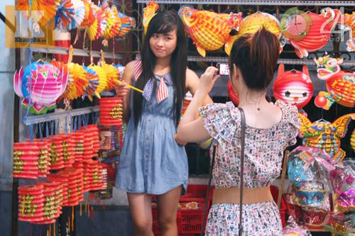 TPHCM: Phố lồng đèn cấm khách chụp hình - 9