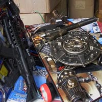 Tin tức trong ngày - Thu giữ nhiều đồ chơi Trung Thu bạo lực