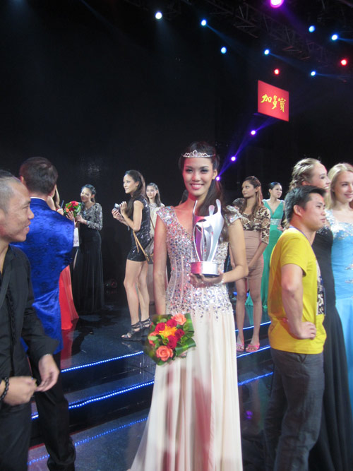 Lan Khuê đoạt giải 3 Siêu mẫu Châu Á - 1
