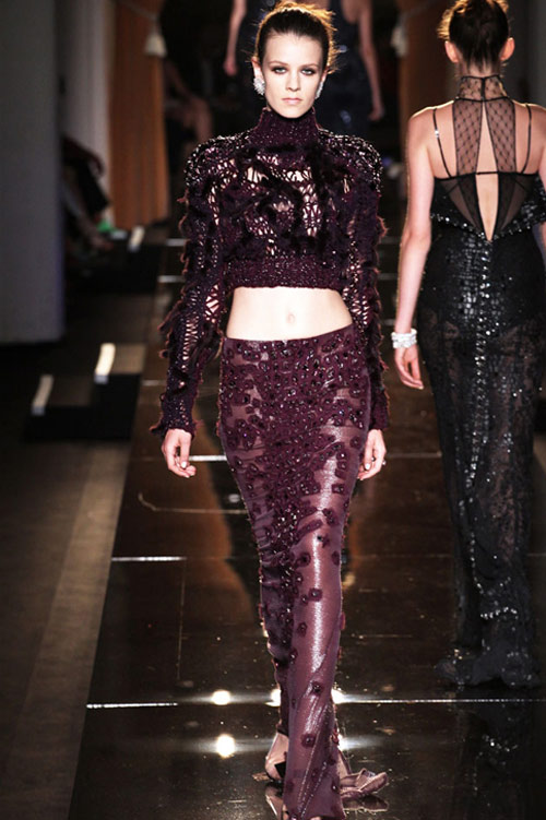 Naomi Campbell "thắp lửa" Paris Couture - 5