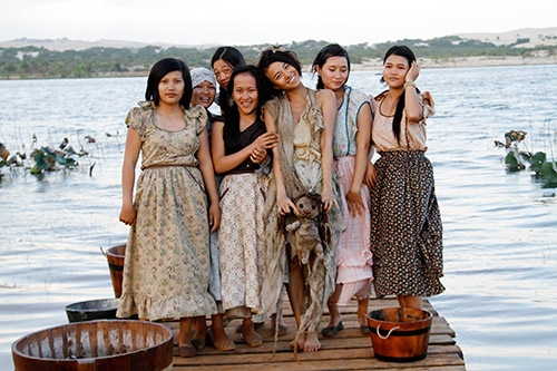 Vân Ngô hài hước tại trường quay - 12