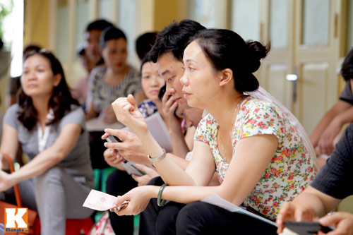 Hết cảnh "đạp đổ cổng trường" mua hồ sơ lớp 1 - 3