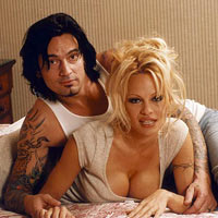 Ngôi sao điện ảnh - 12 sao khổ vì hình xăm "người cũ"